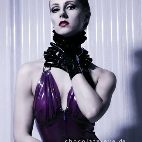 Chloe Savage - Foto 146 von 182